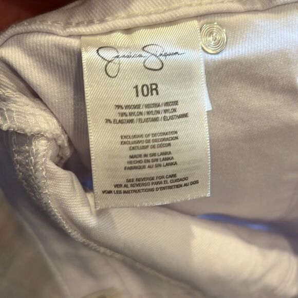 White short Jessica Simpson - Picture 7 of 7